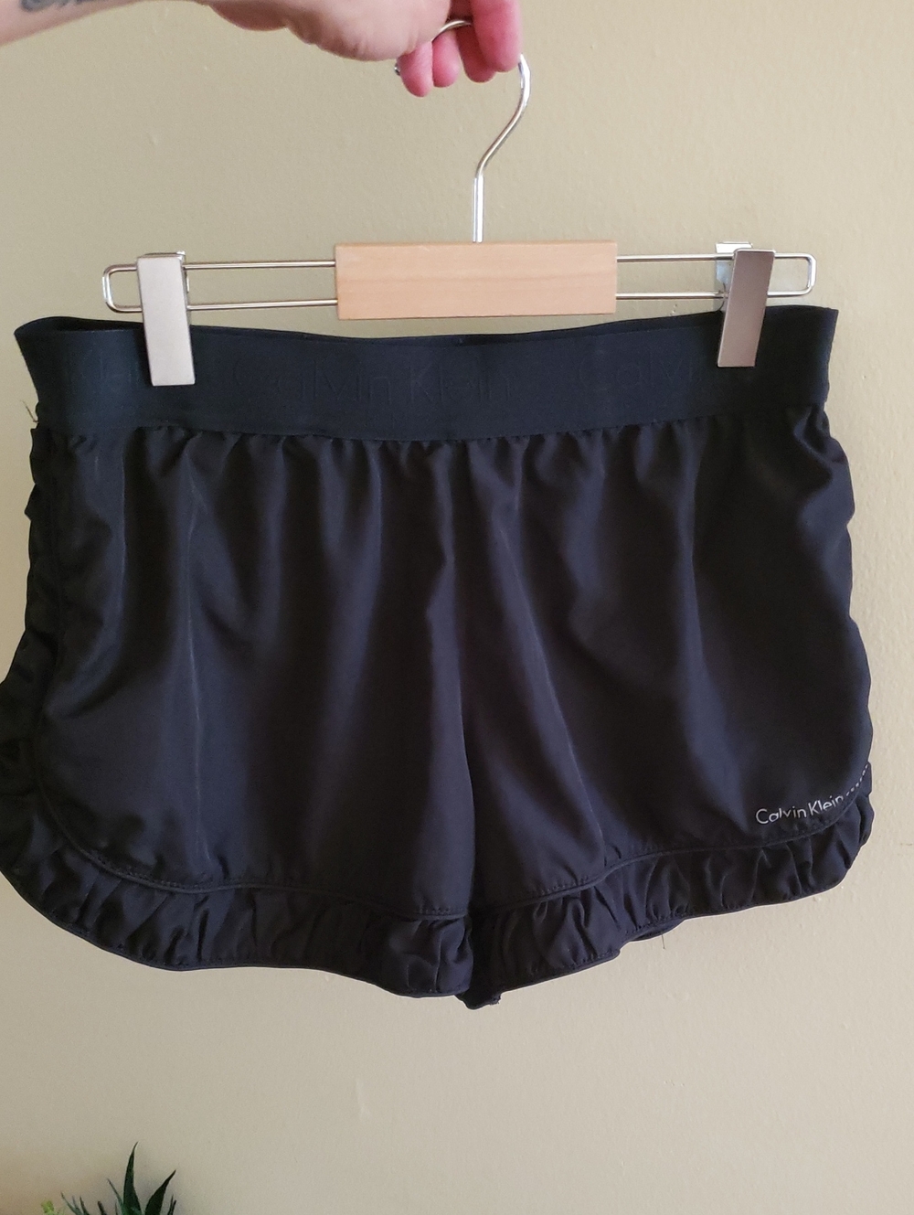 Calvin Klein Performance Quick Dry Short W/Built In Undie - Black S
